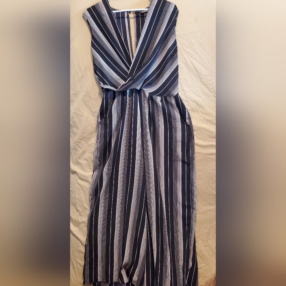 Sleeveless jumpsuit